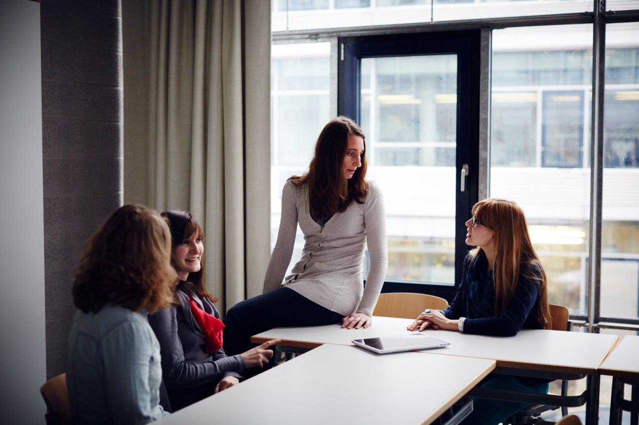 Studentinnen- Lerngruppe